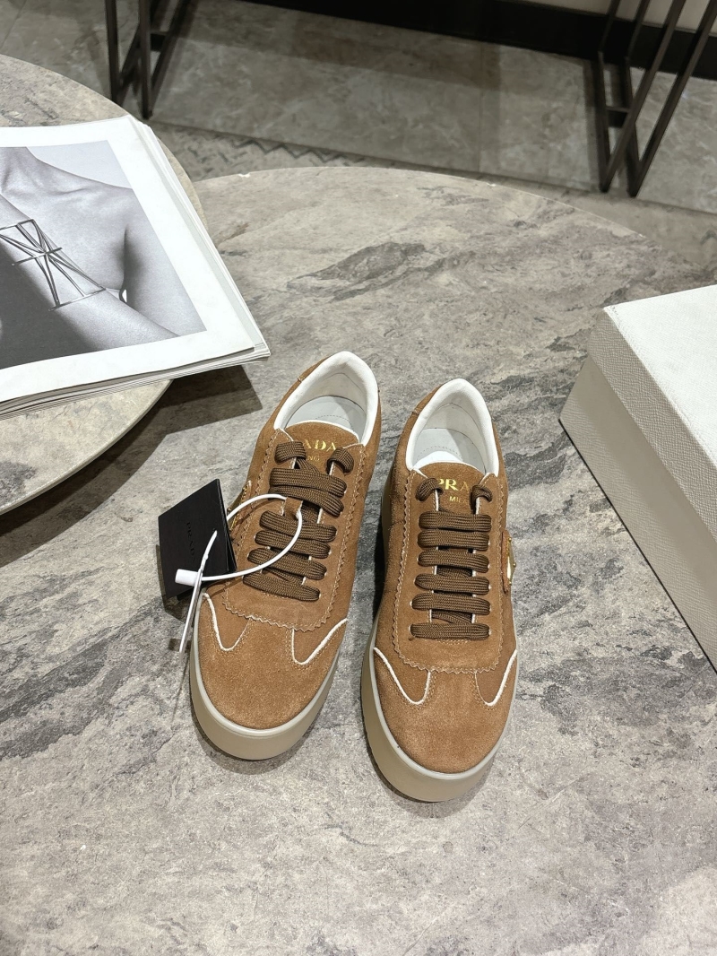 Pra*a sneakers